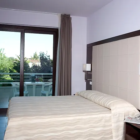 Porto Azzurro Sirmione