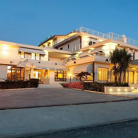 Hotel Porto Azzurro 3*